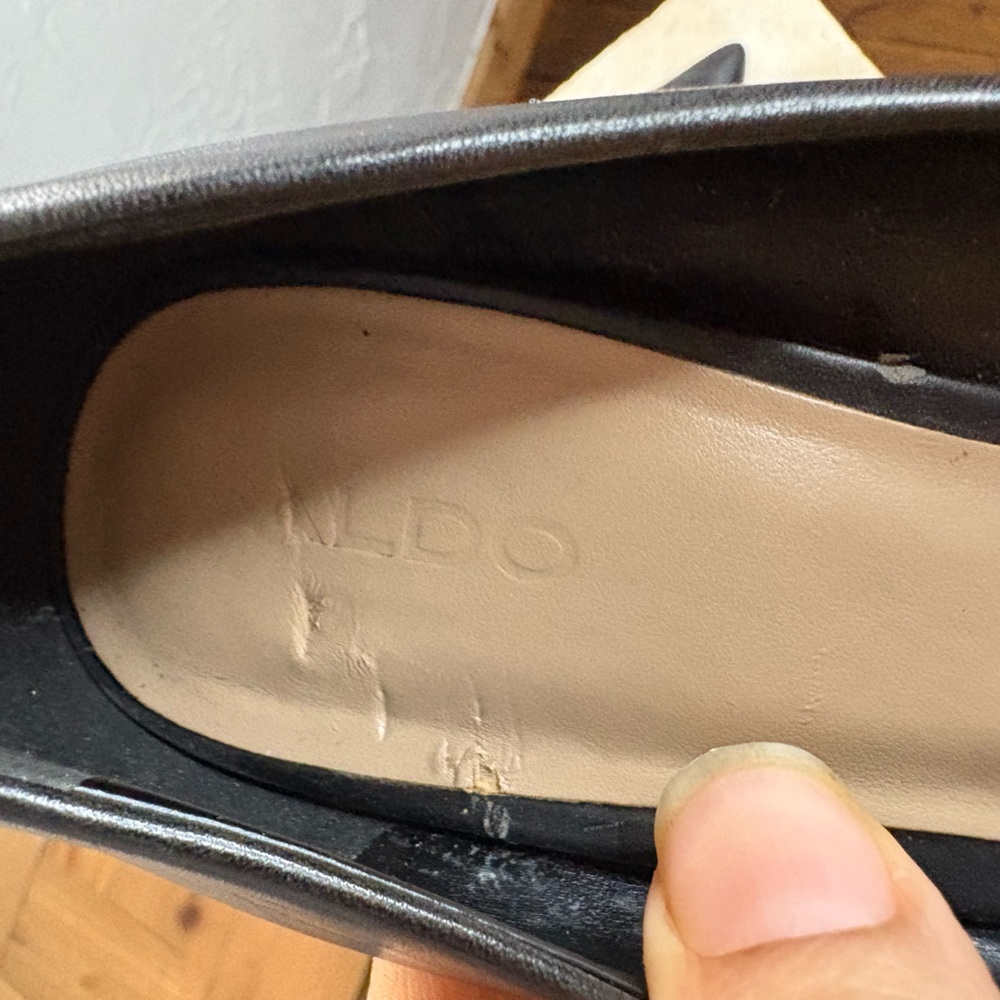 Aldo Stasya Black Leather Pointed-Toe Stiletto Pump sz 8.5 preloved - Picture 8 of 9